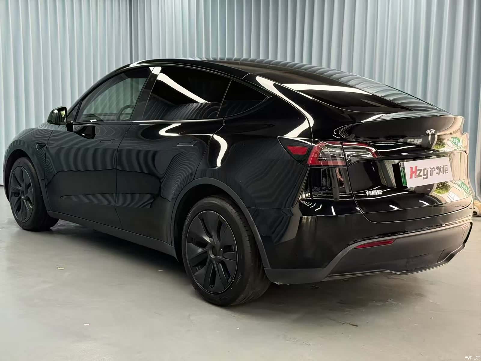 Tesla Model Y, 2023 9