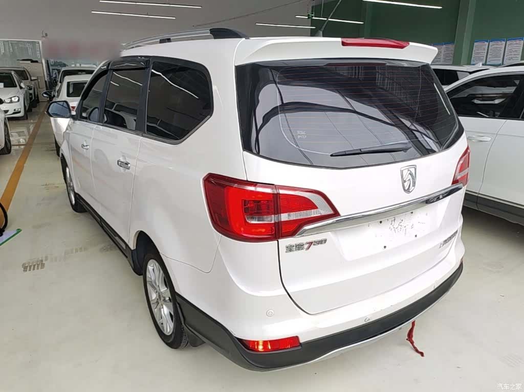 Wuling 730, 2018 все фото