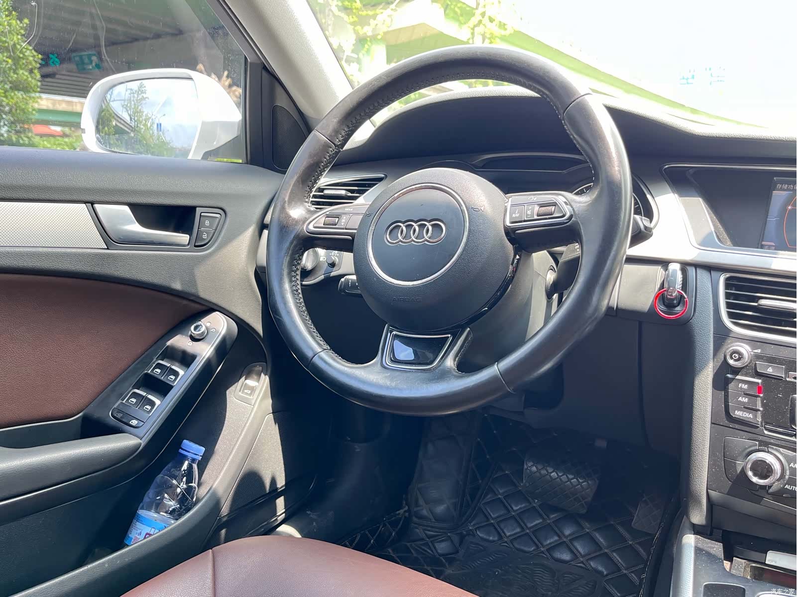 Audi A4L, 2015 11