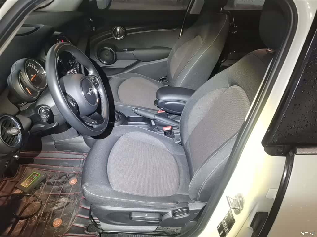 Mini ONE, 2017 15