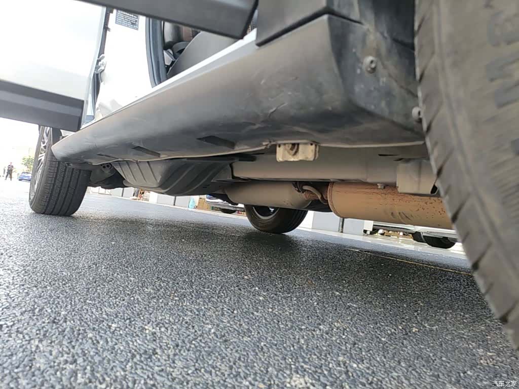 DongFeng AX7, 2018 21