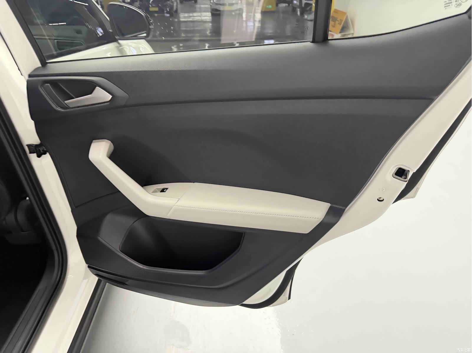 Volkswagen Tharu, 2025 22