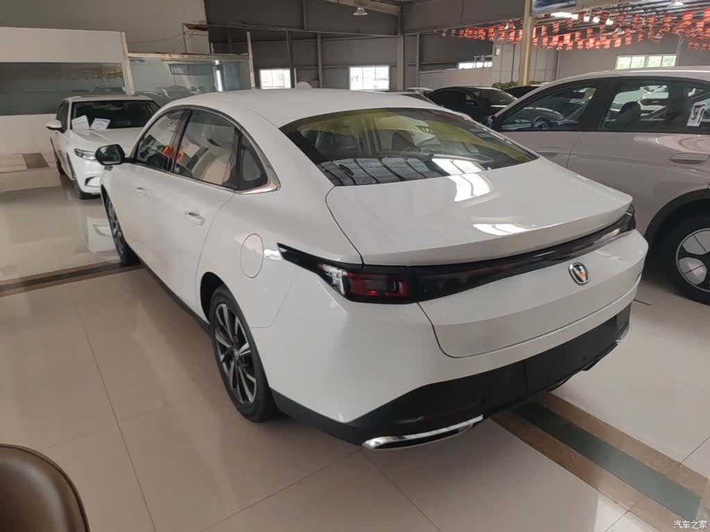 Changan Eado, 2026 все фото