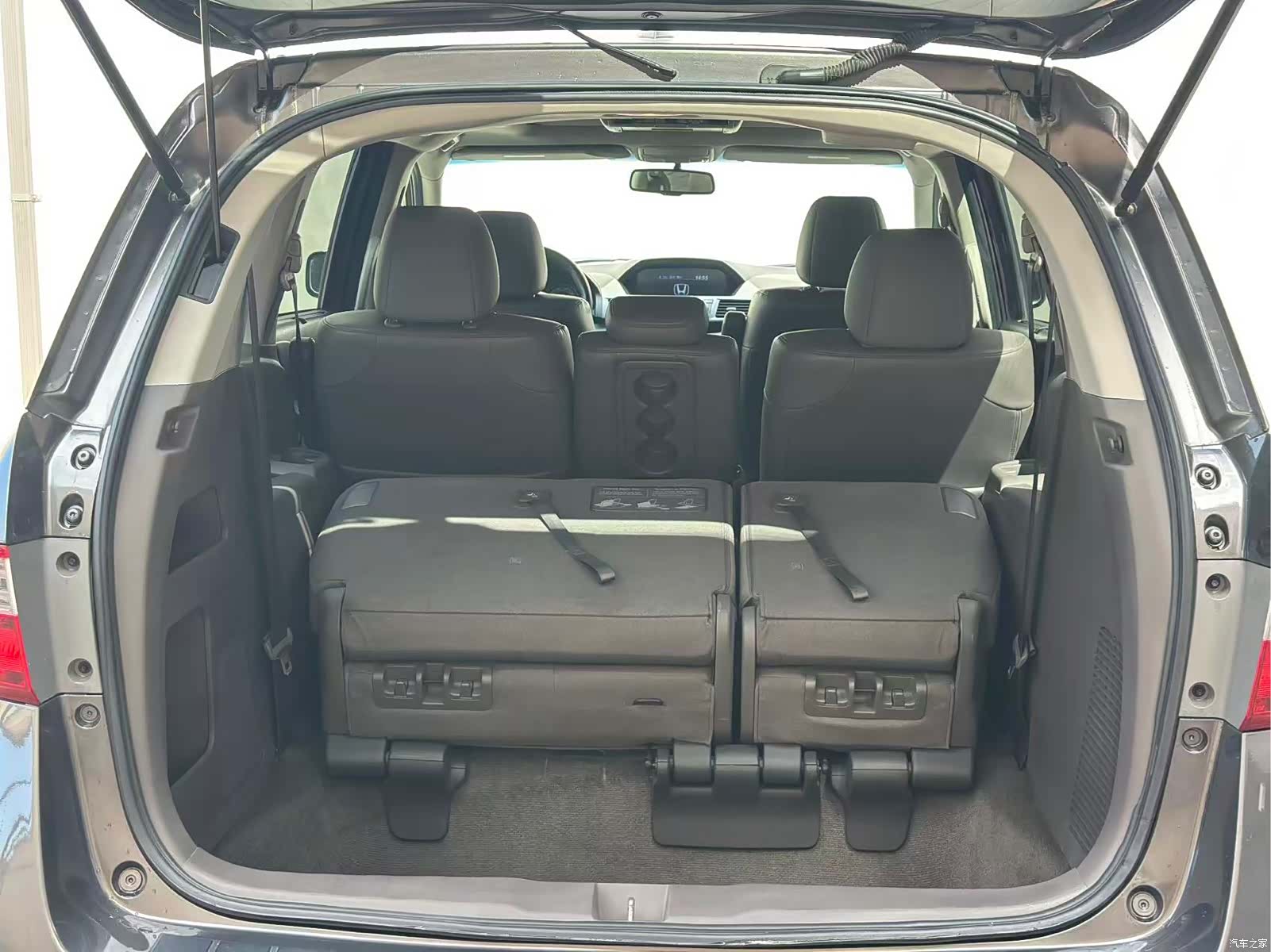Honda Odyssey, 2012 14