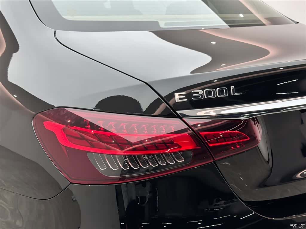 Mercedes-Benz E-Class, 2021 19