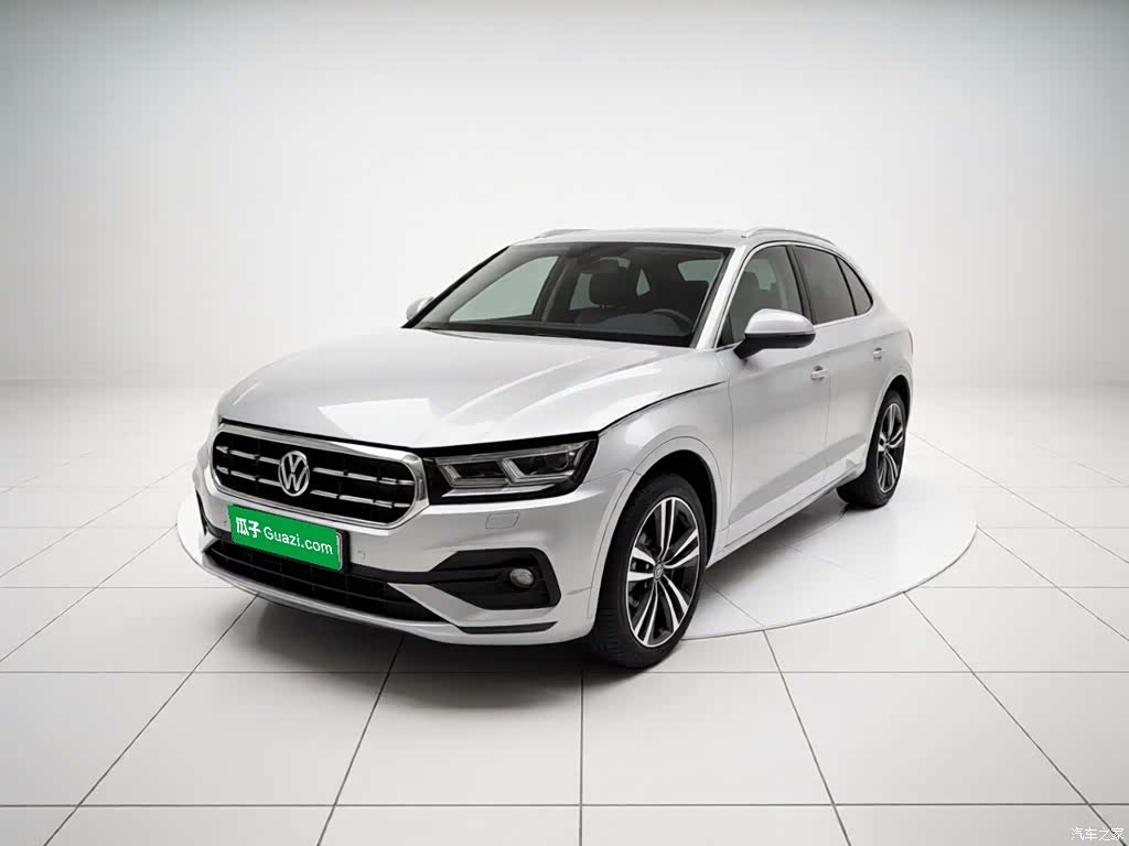Audi Q5L, 2021 1