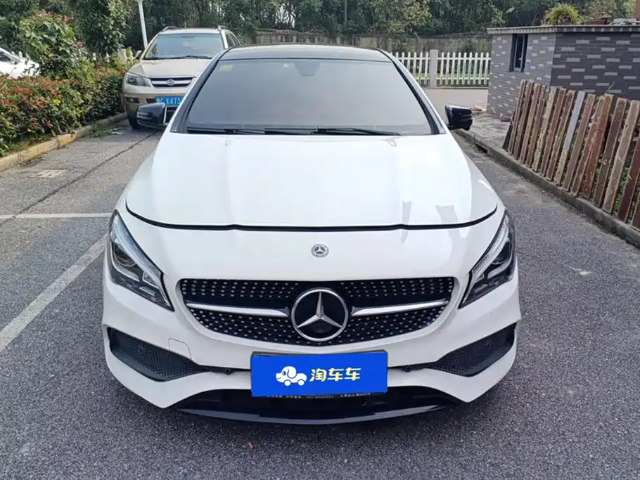 Mercedes-Benz CLA