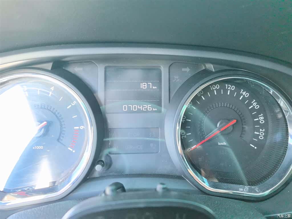 Citroen C3-XR, 2015 11