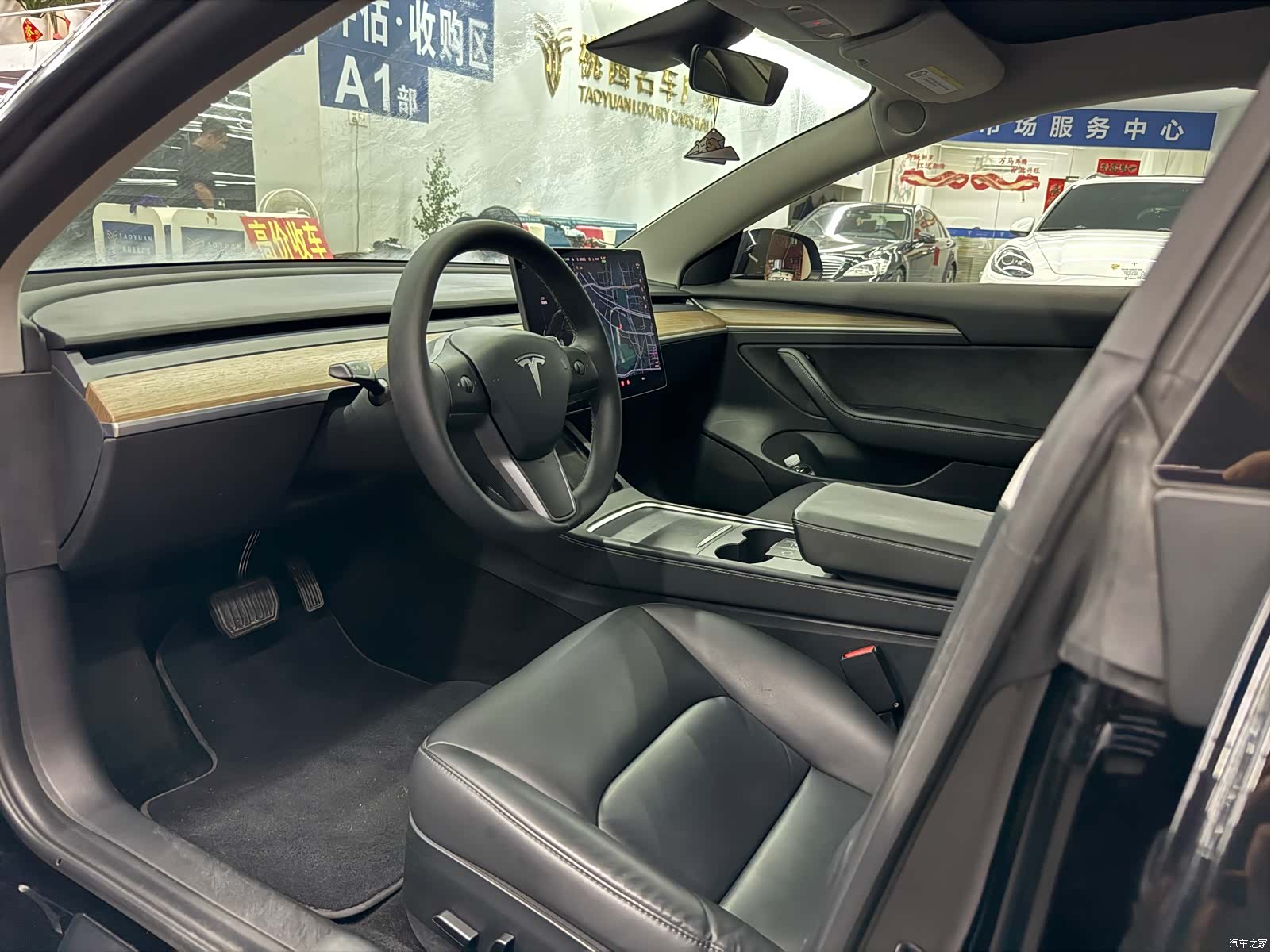 Tesla Model 3, 2021 все фото