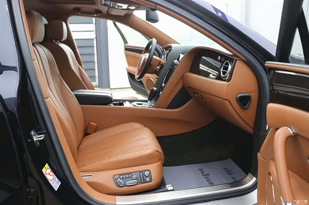 Bentley Flying Spur, 2014 23