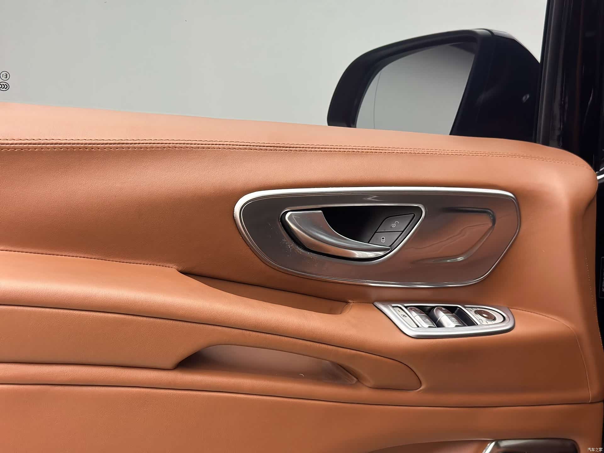 Mercedes-Benz 7, 2020 13