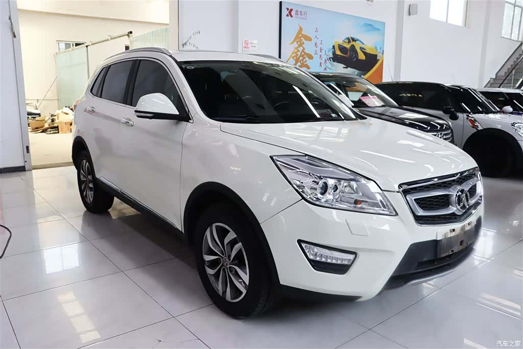 BAIC X65, 2015 3