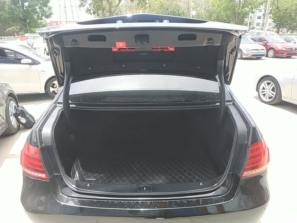 Mercedes-Benz E-Class, 2015 19