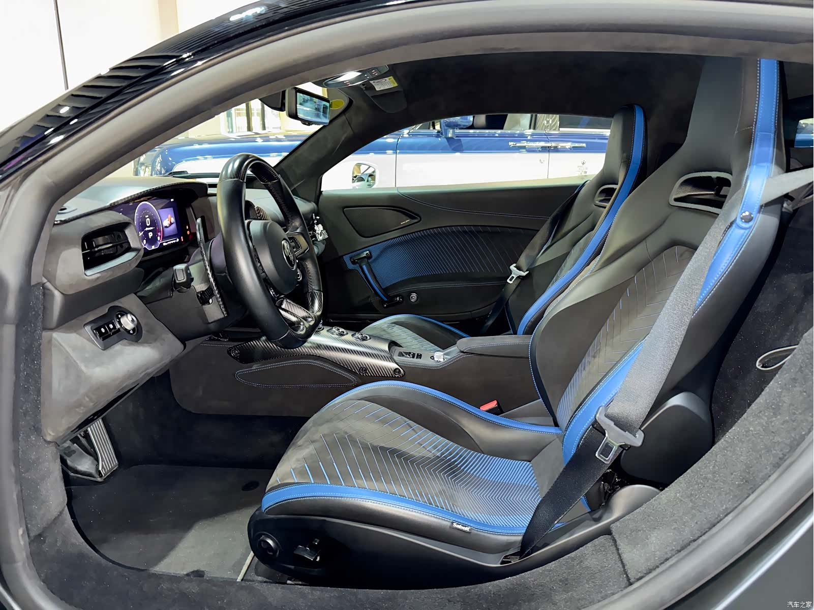 Maserati MC20, 2023 15
