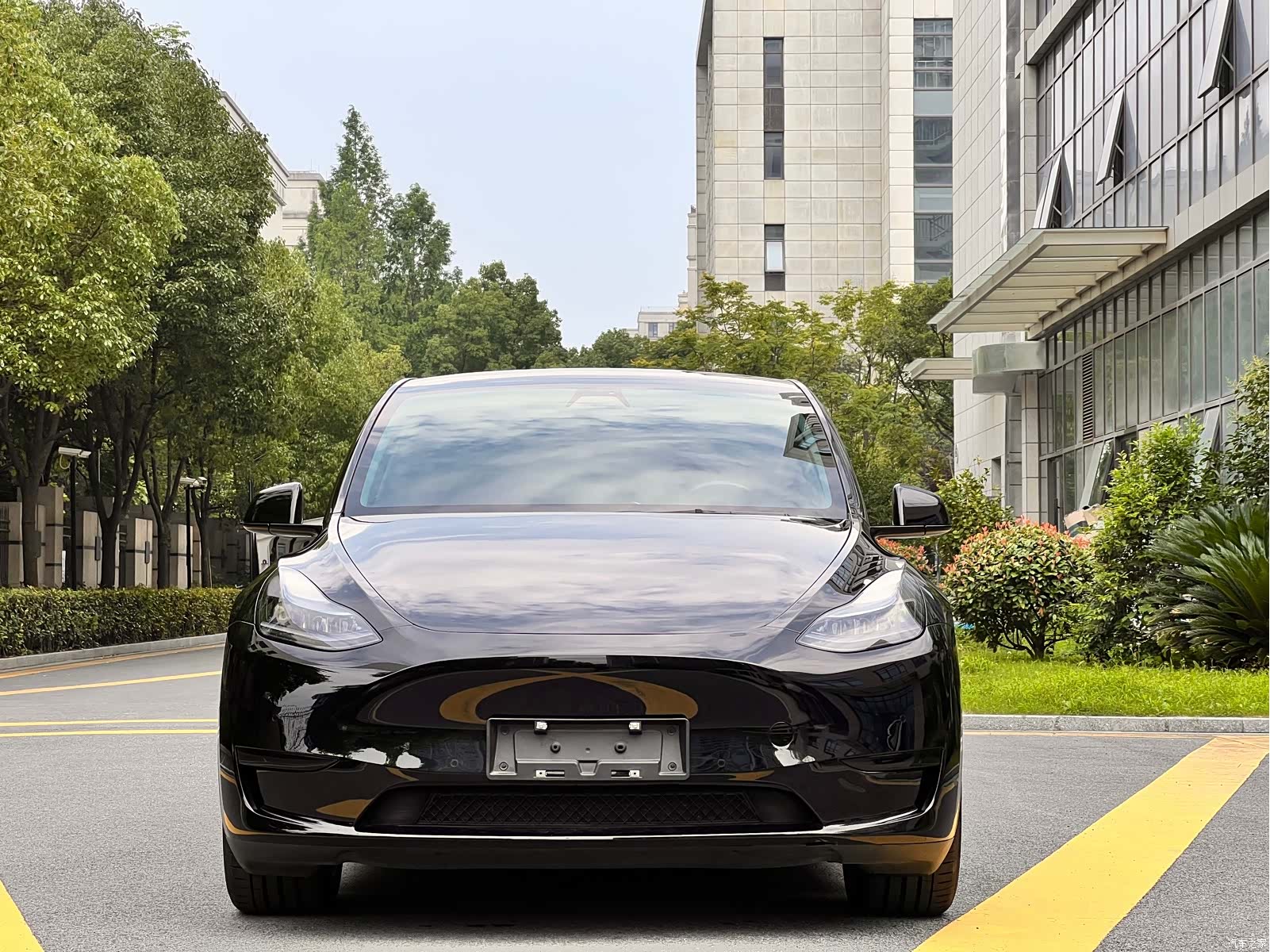 Tesla Model Y, 2023 2
