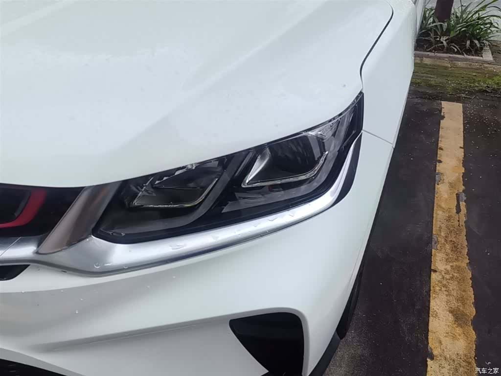 Geely Coolray, 2021 24