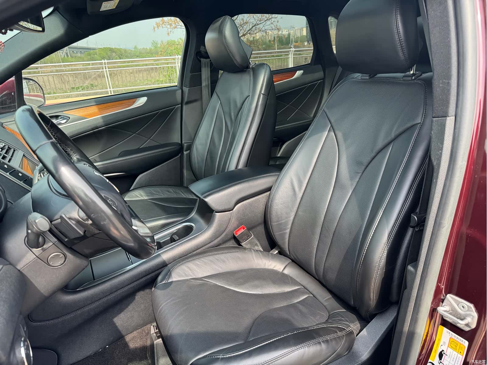 Lincoln MKC, 2019 10