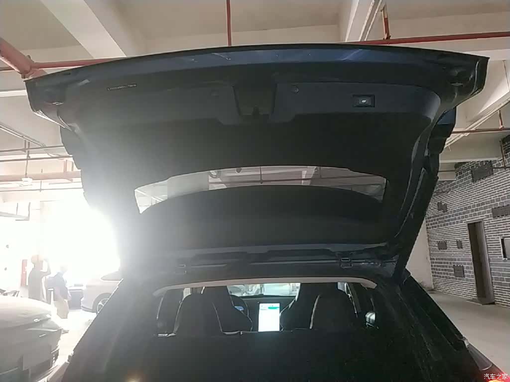Xpeng G3i, 2022 19