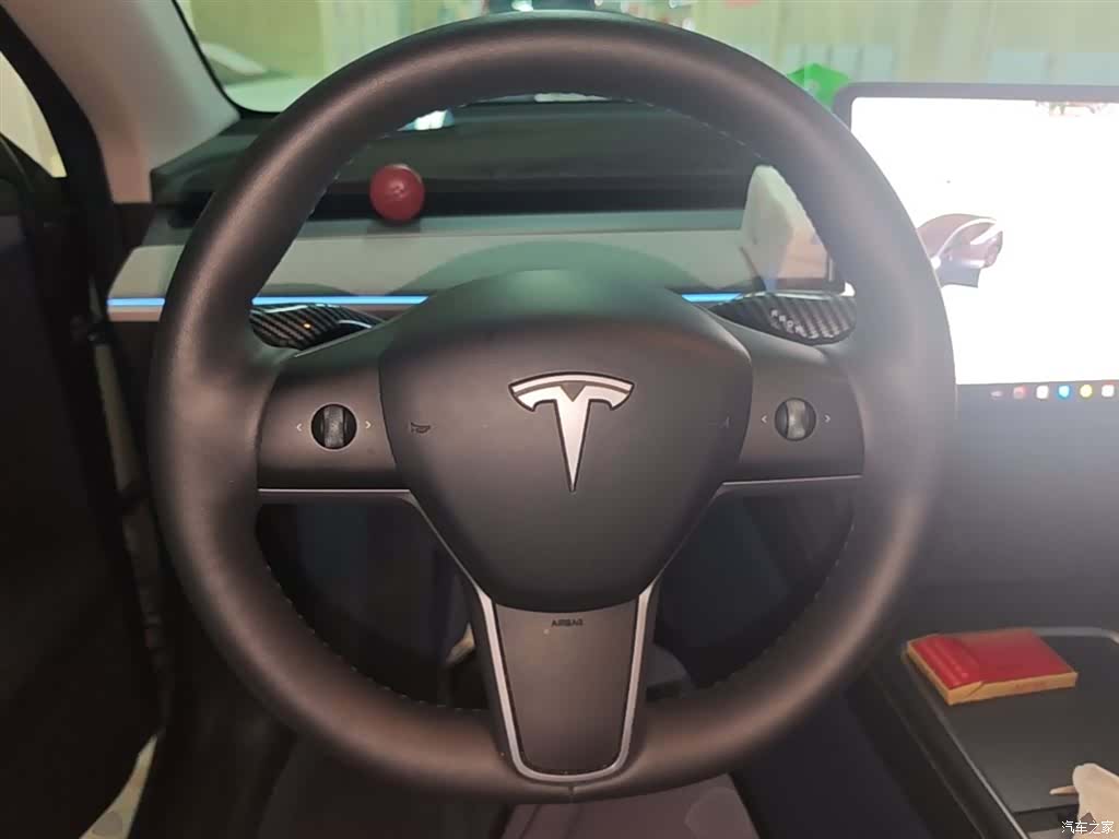 Tesla Model Y, 2024 11