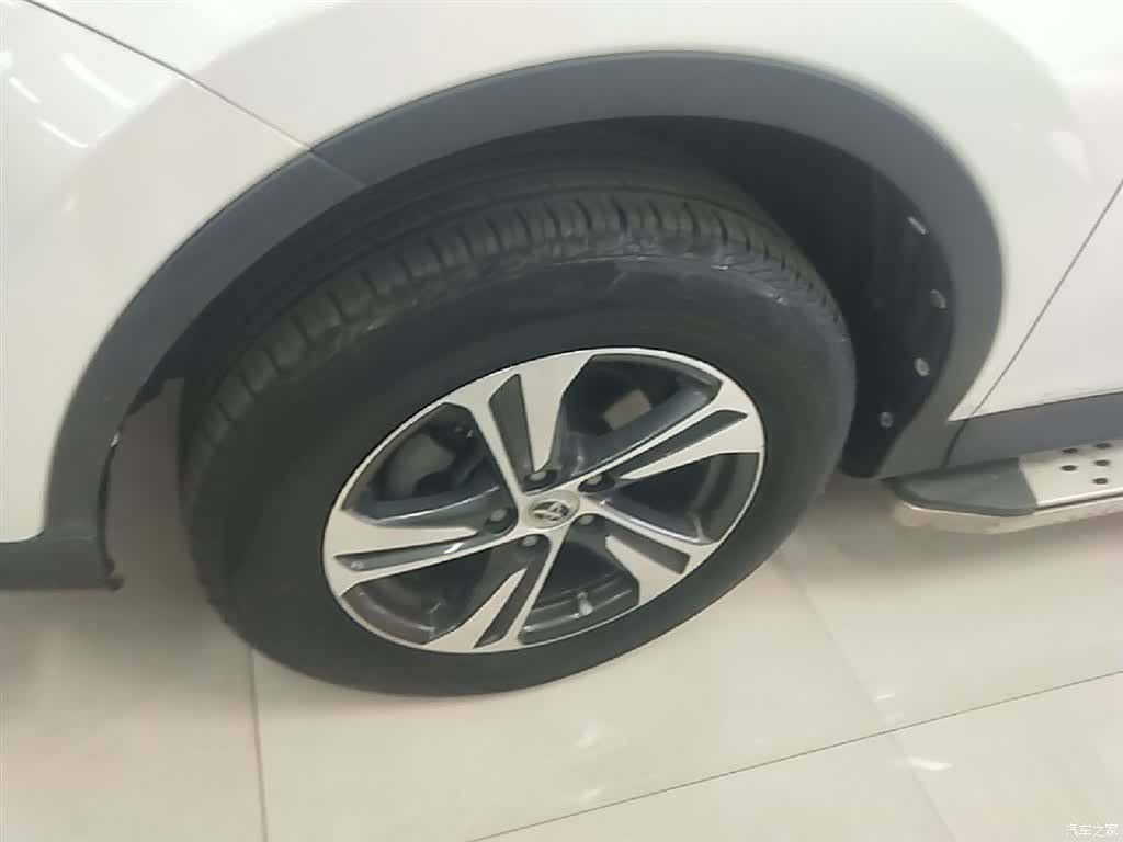 Toyota RAV4, 2016 23
