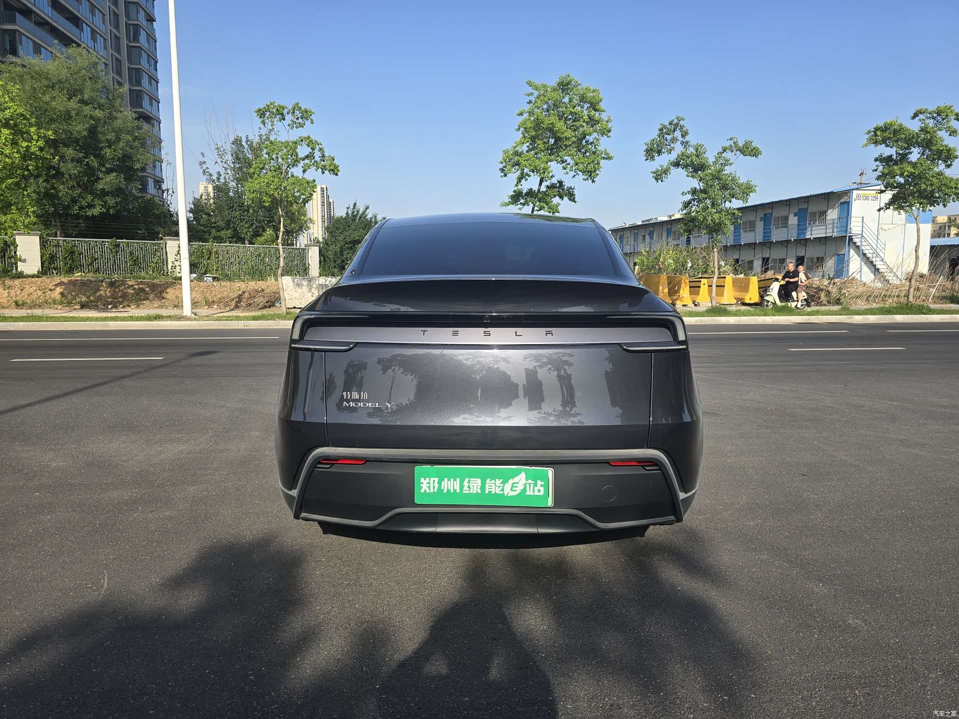 Tesla Model Y, 2025 8