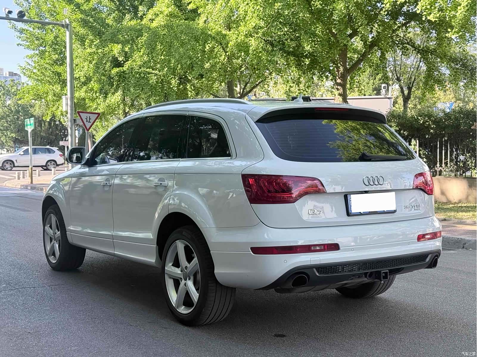 Audi Q7, 2015 24