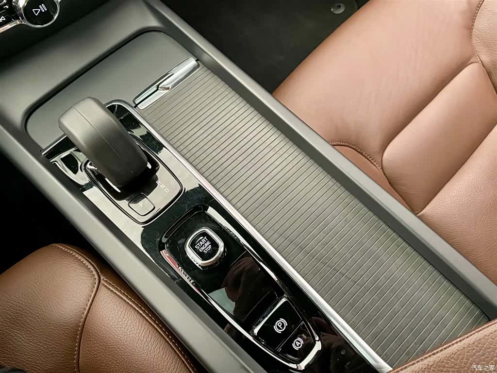 Volvo S60, 2022 11