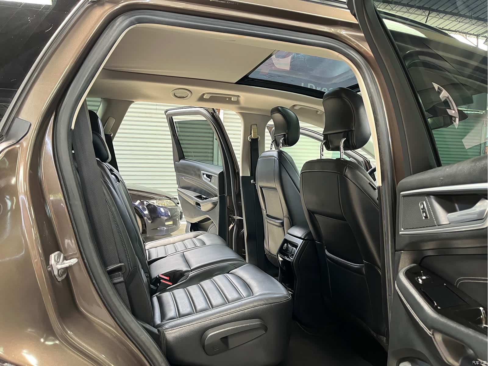 Ford Edge, 2015 21