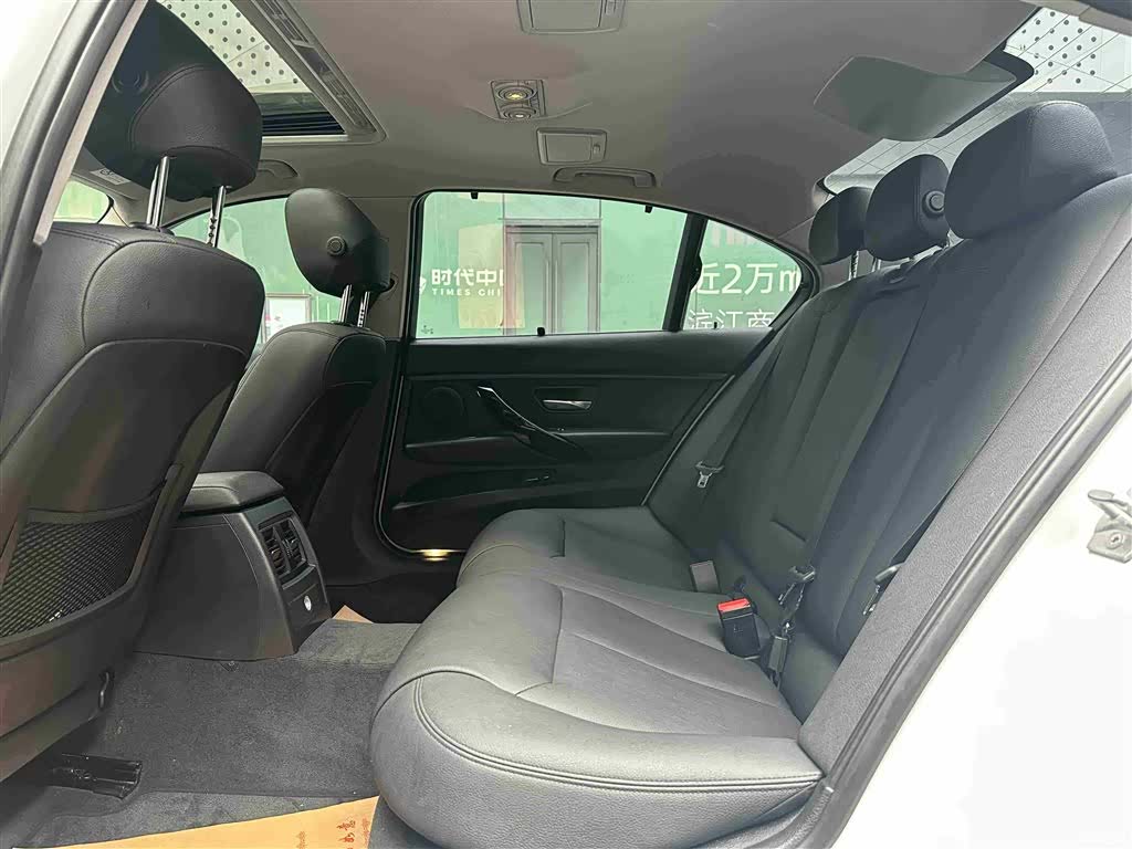 BMW 3 Series, 2017 16
