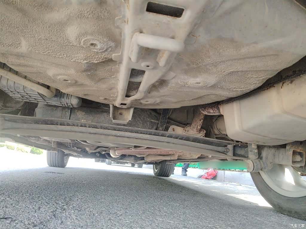Geely S1, 2018 25