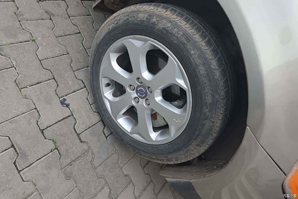 Volvo XC60, 2012 6