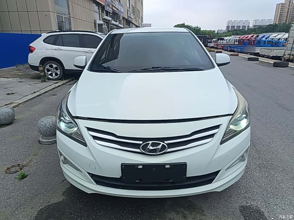 Hyundai GLS, 2016 3