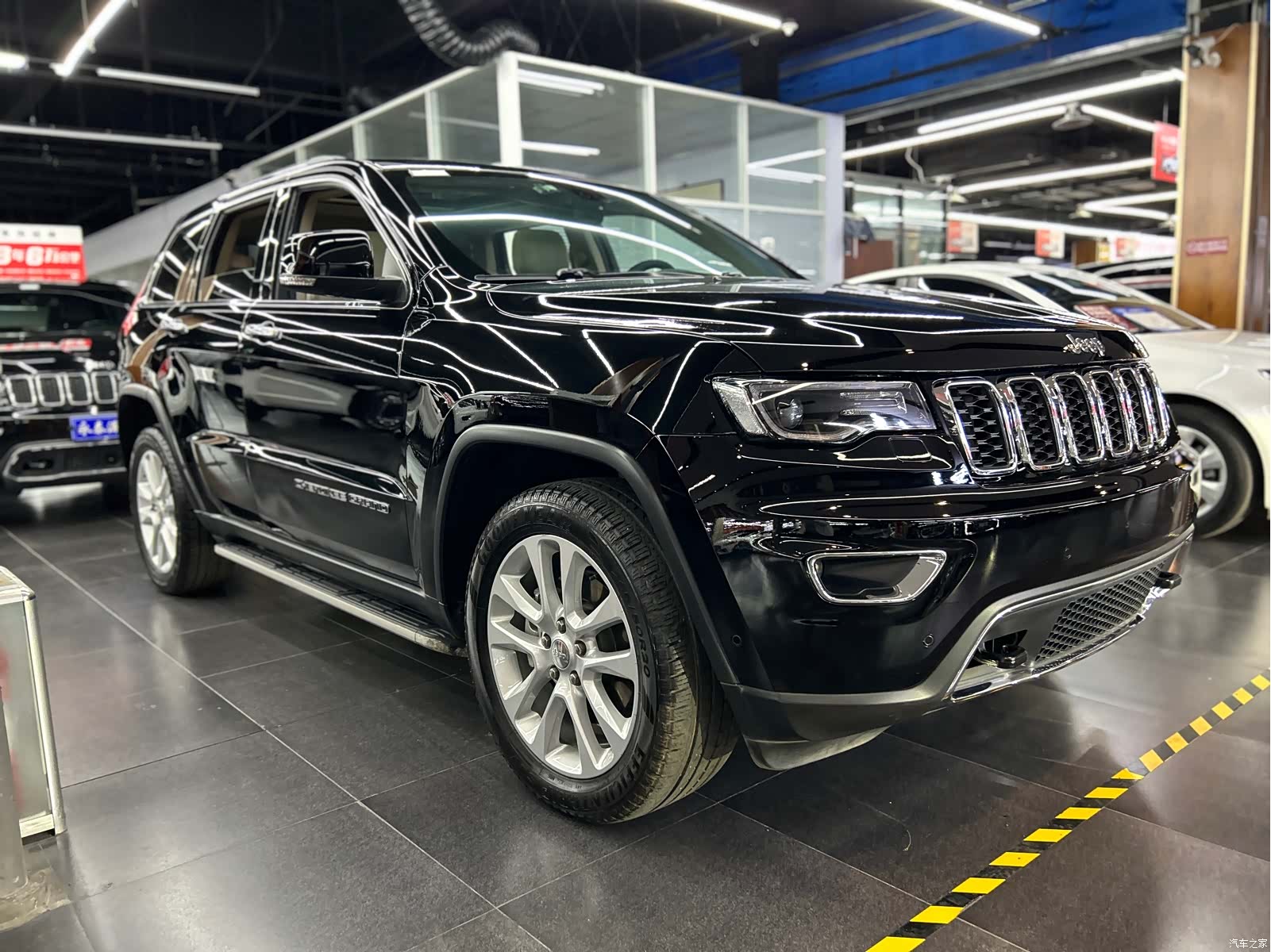 Jeep Grand Cherokee, 2018 3