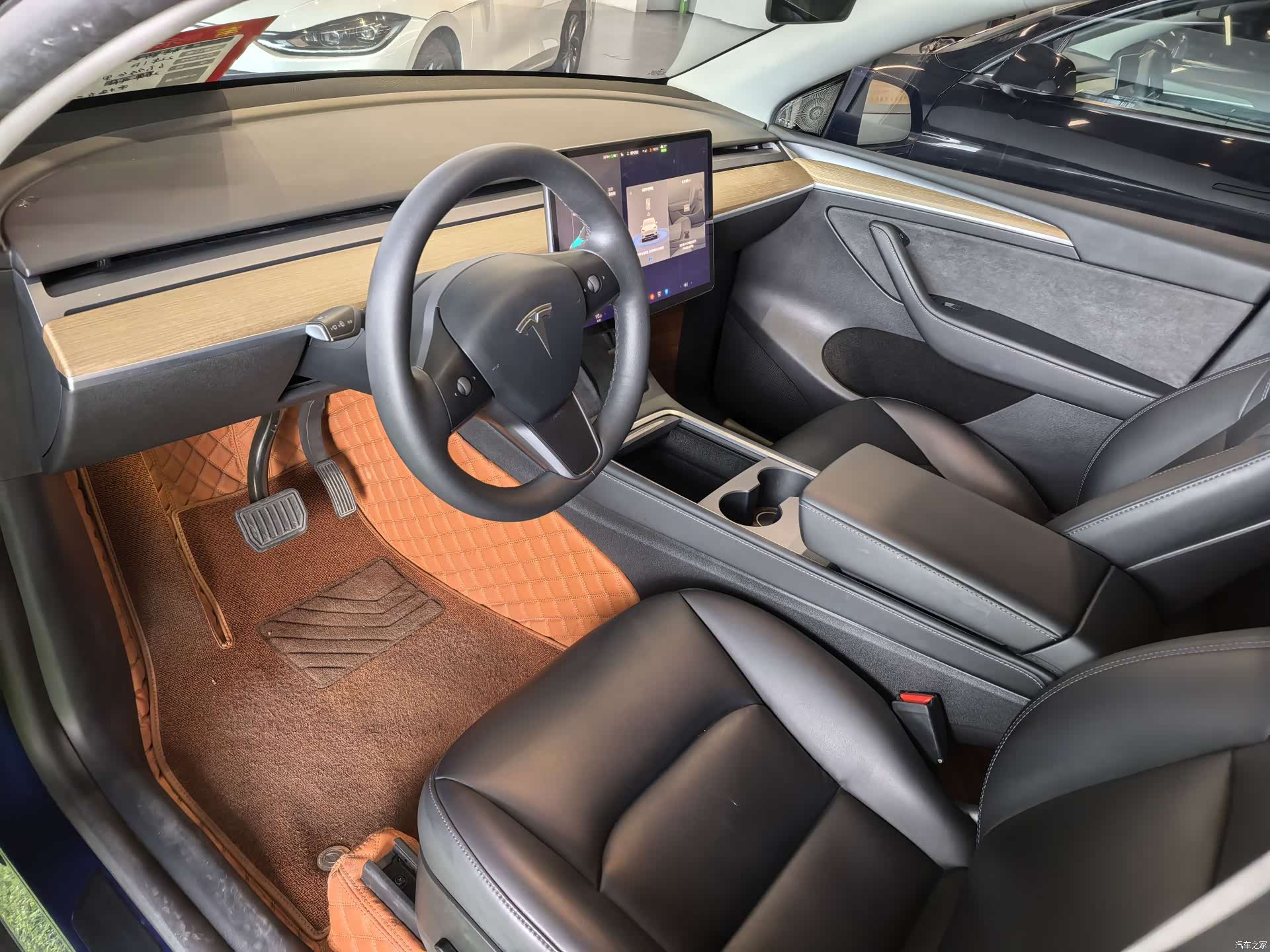 Tesla Model Y, 2022 9