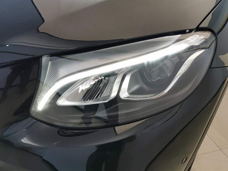 Mercedes-Benz GLC Mercedes-Benz GLC