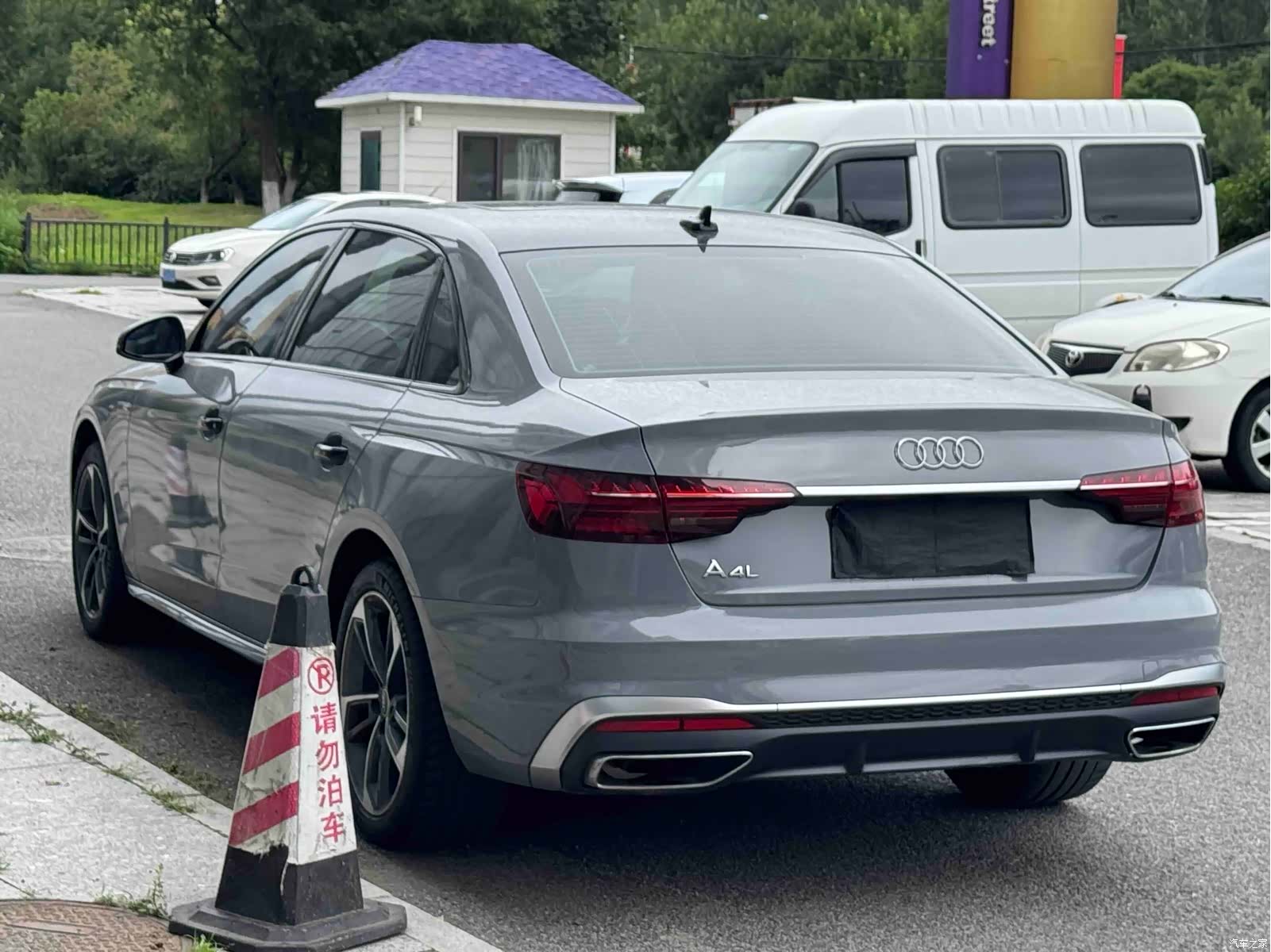 Audi A4L, 2022 4