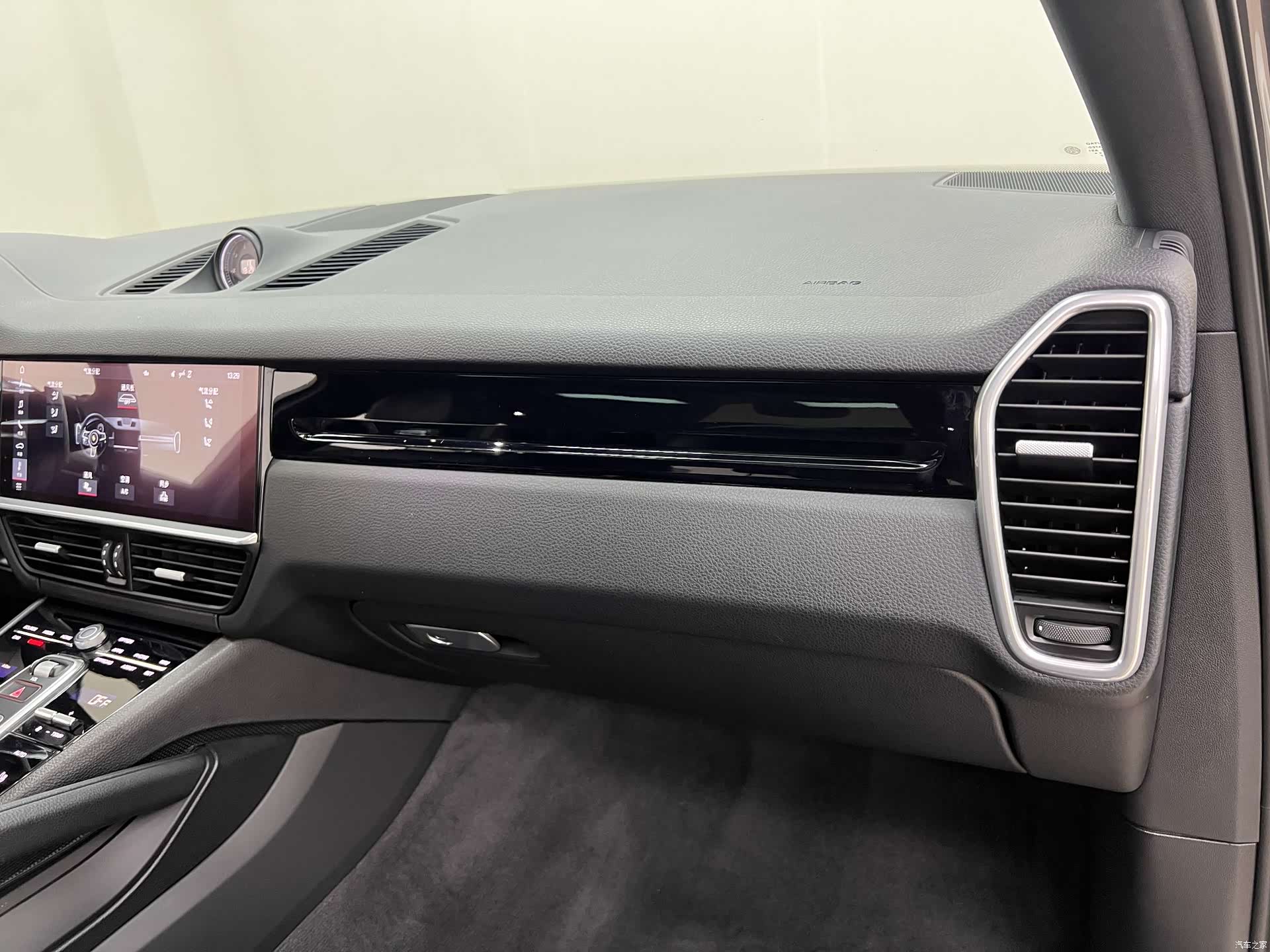 Porsche Cayenne, 2020 26