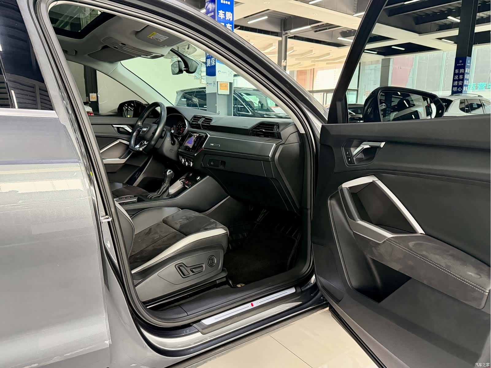 Audi Q3, 2022 8