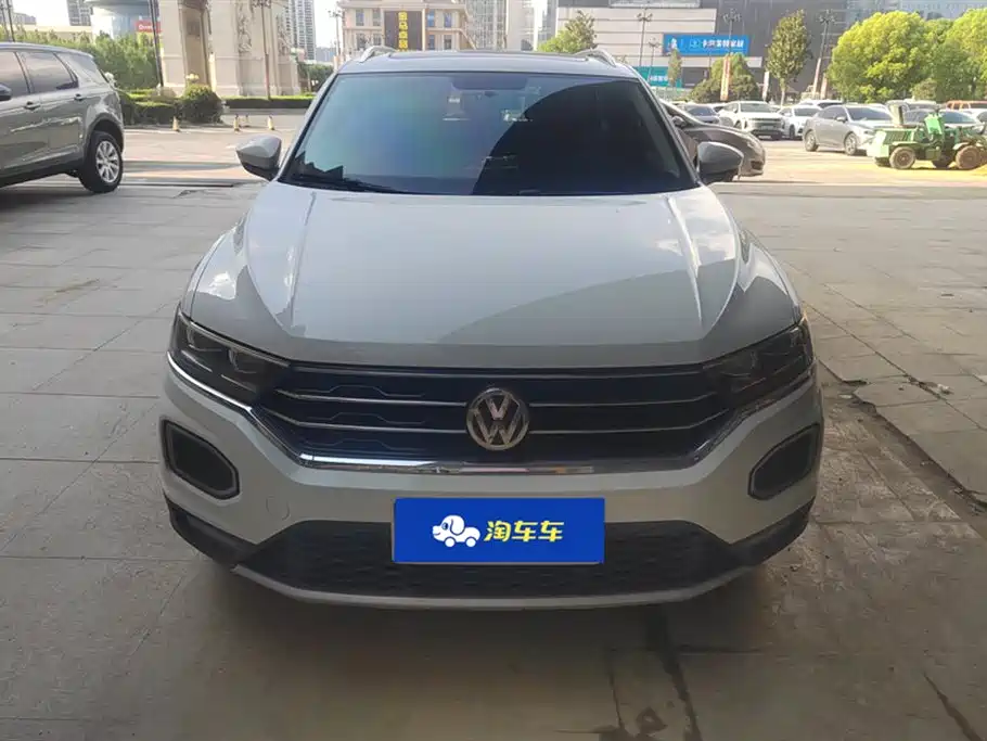 Volkswagen T-ROC exploring Songs