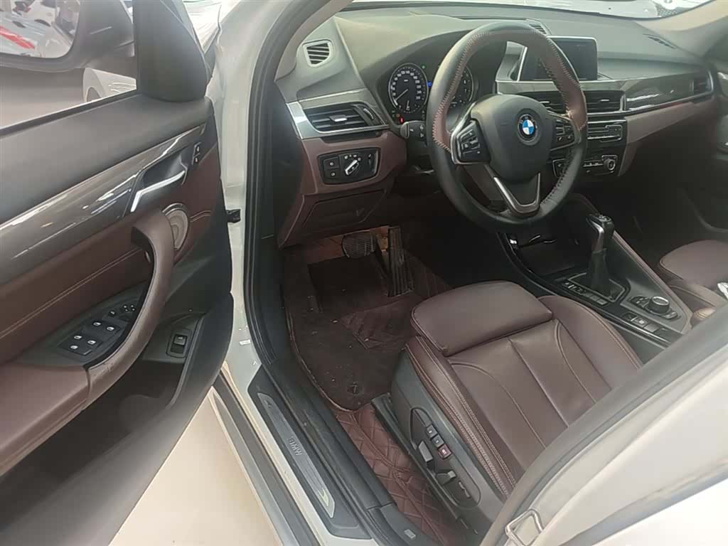 BMW X1, 2018 12