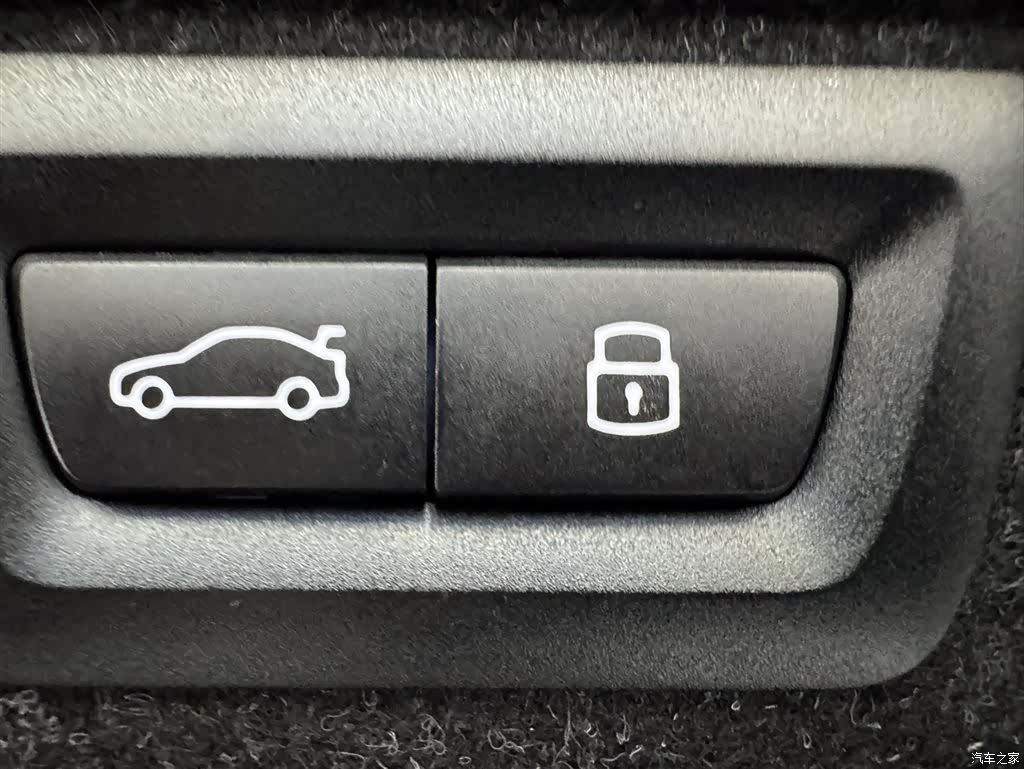 BMW 5 Series, 2024 26