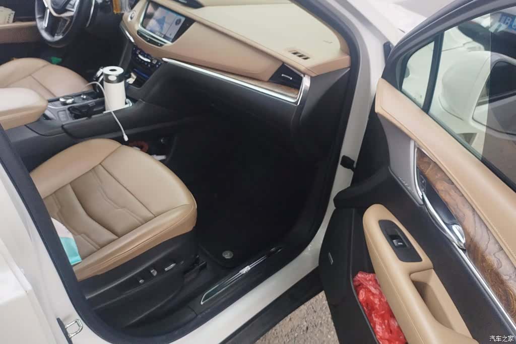 Cadillac XT5, 2019 8