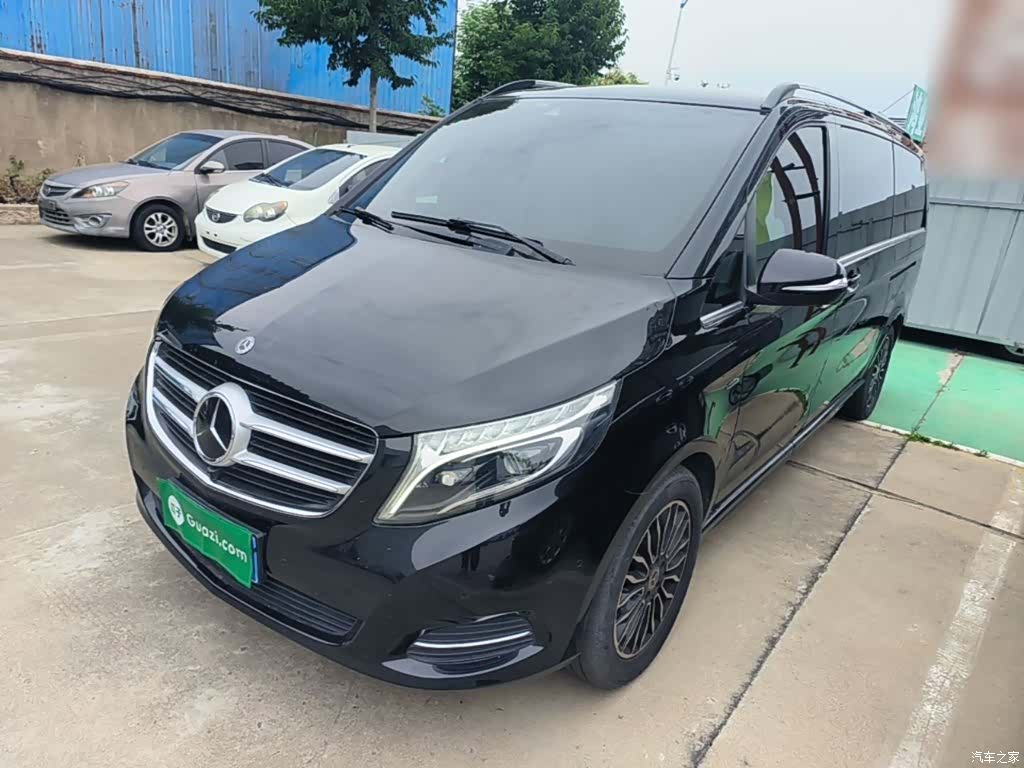 Mercedes-Benz V-Class