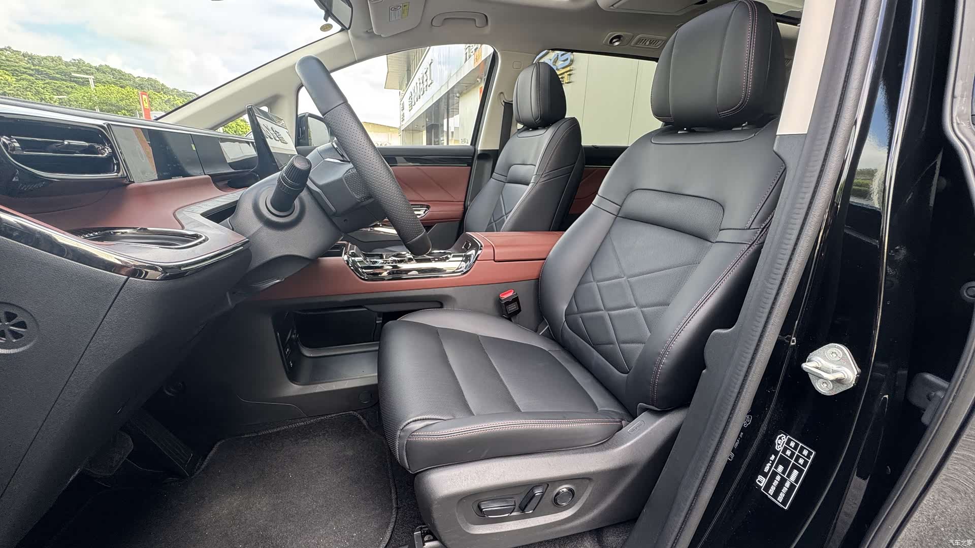 Trumpchi E8, 2024 8