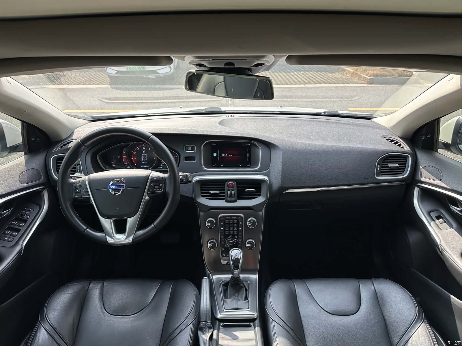 Volvo V40, 2016 11