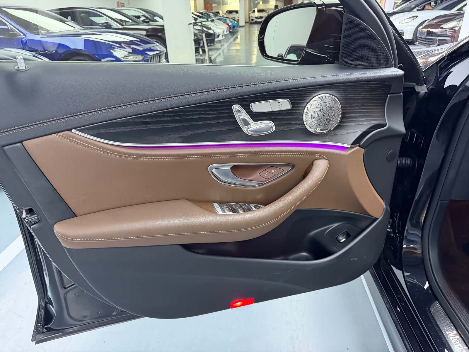 Mercedes-Benz E-Class, 2022 4