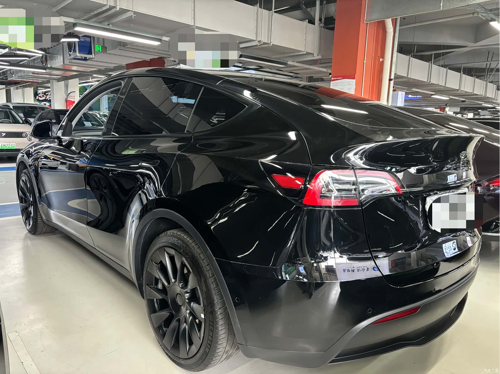Tesla Model Y, 2024 16
