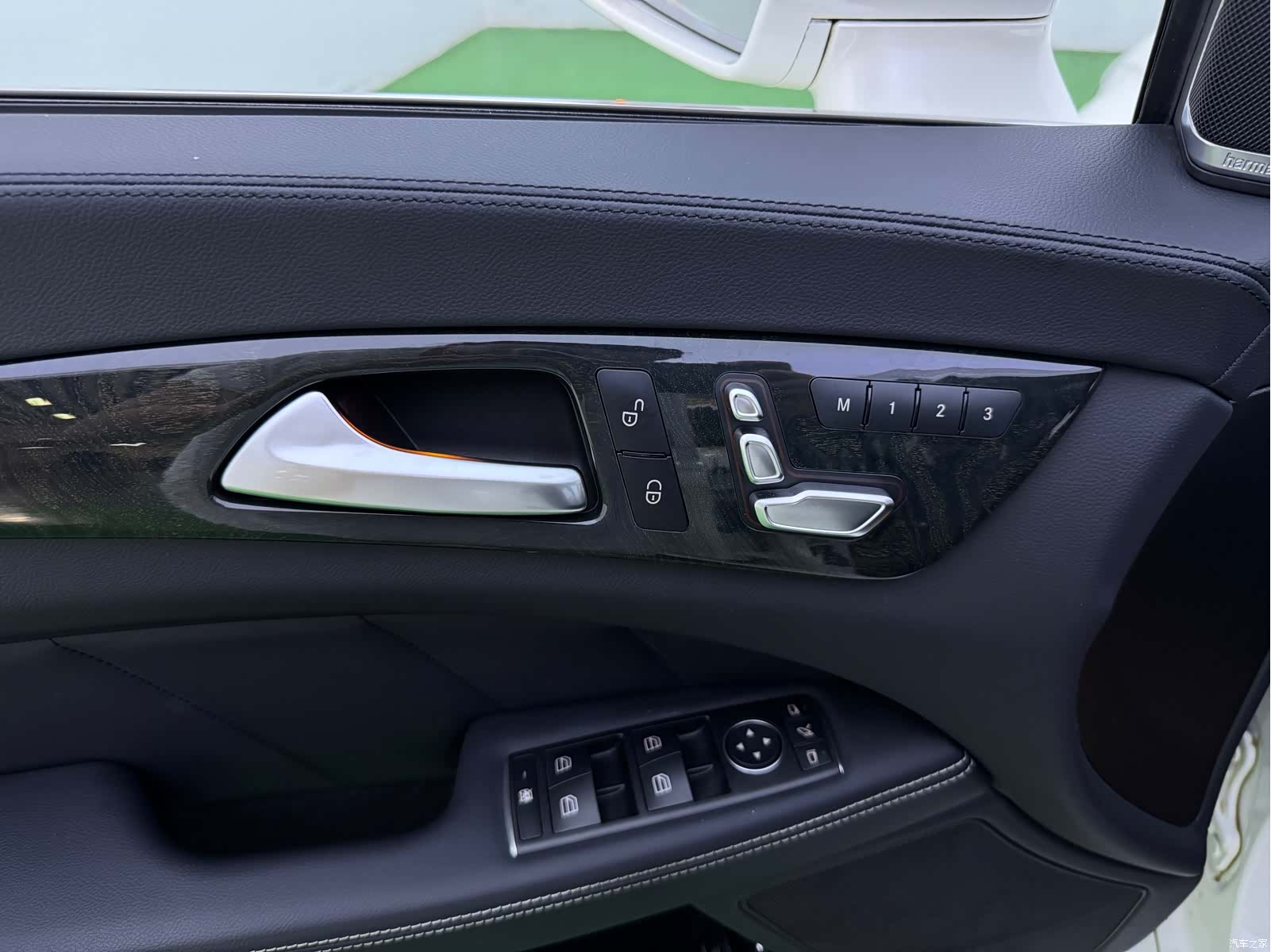 Mercedes-Benz CLS, 2017 16