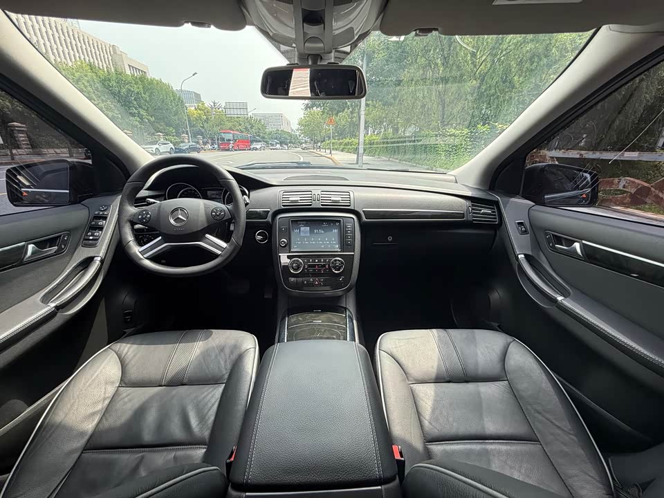 Mercedes-Benz R-class
