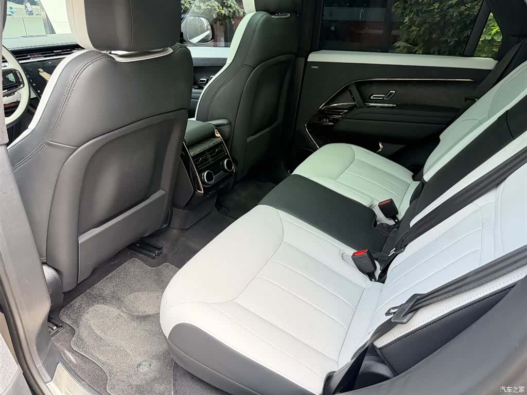 Land Rover Range Rover, 2025 все фото
